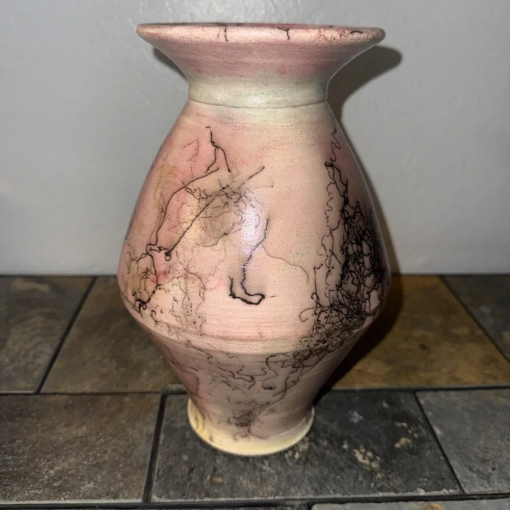 Handcrafted Navajo Horse Hair Pottery Vase 11in